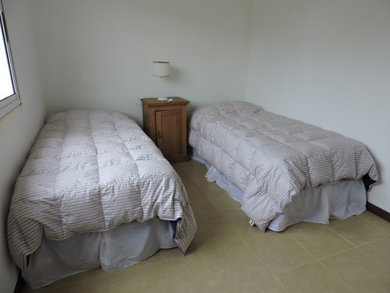 Casa de cinco dormitorios en alquiler en Montoya